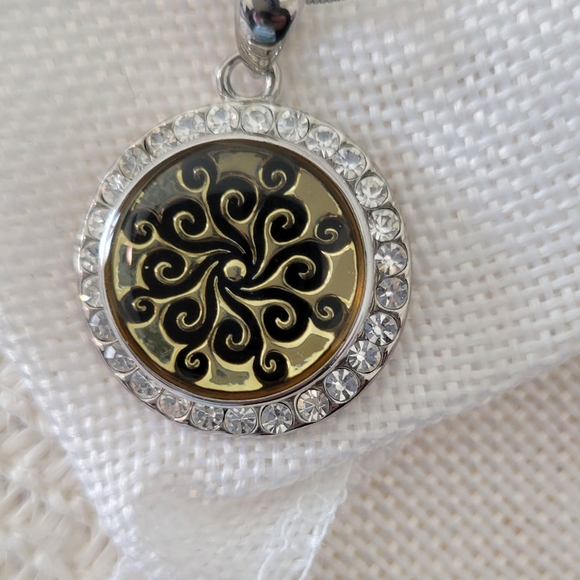 Ginger Snap necklace and 8 additional Snaps - Picture 7 of 13